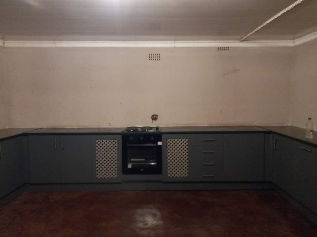 Kitchen renovation by SJ Maintenance and Construction, photo 3